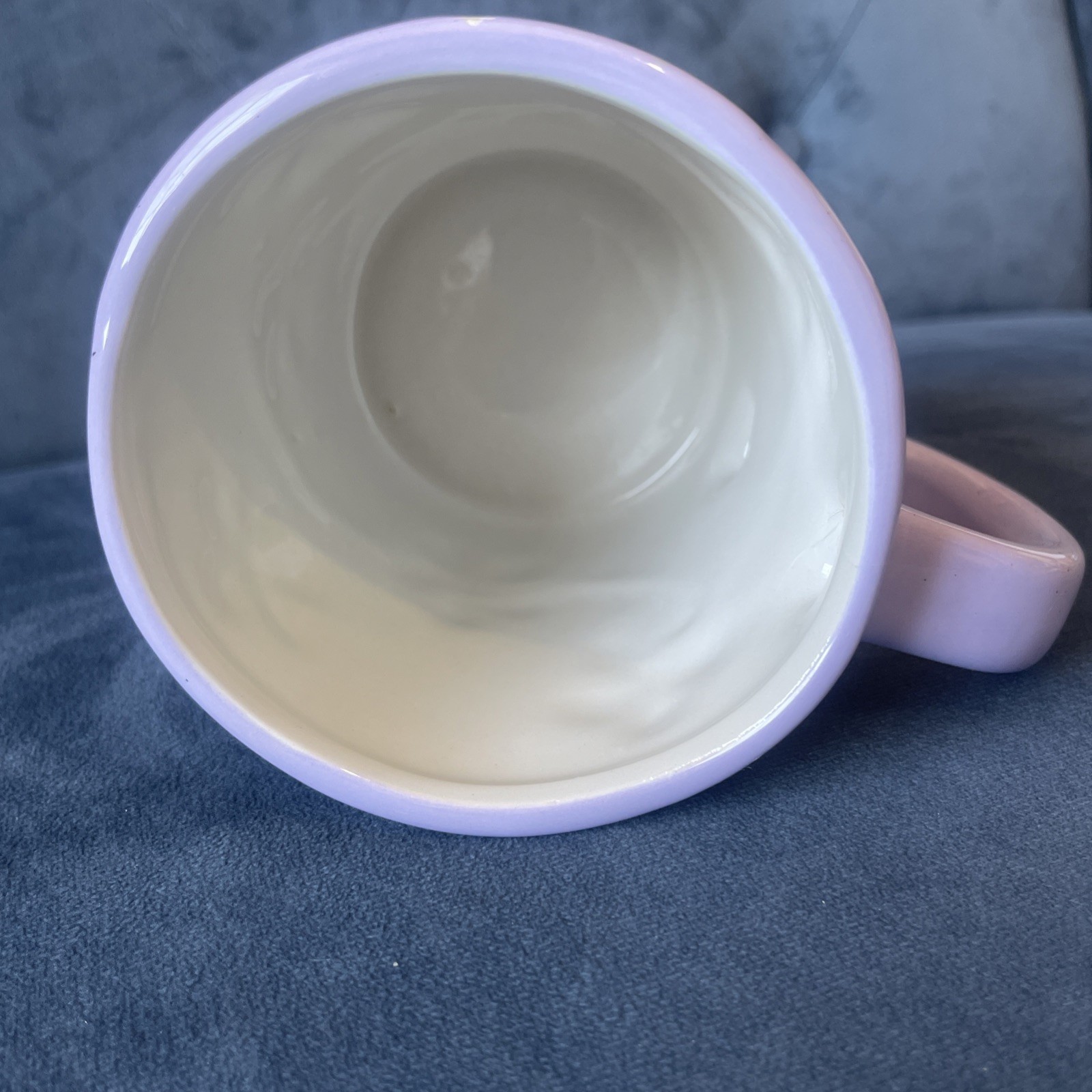 SUNDAY MORNING Ceramics Coffee Mug Raised Daisy Flowers Purple Large FLAW CHIP