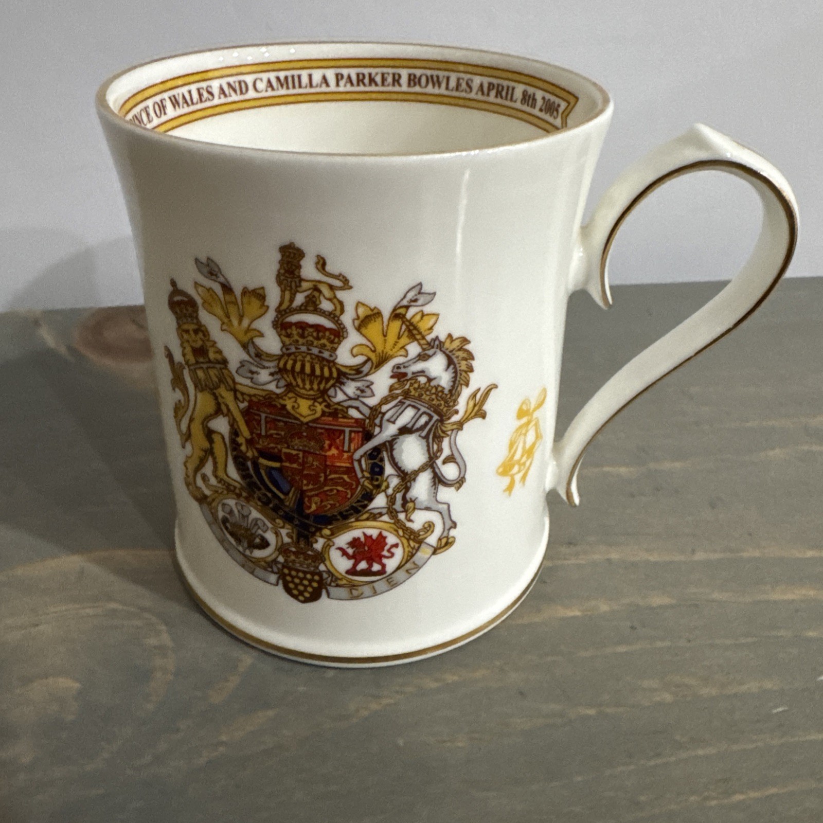 Aynsley Royalty “MARRIAGE PRINCE TO CAMILLA” Bone China ~ Mug ~ 3 5/8″ Tall