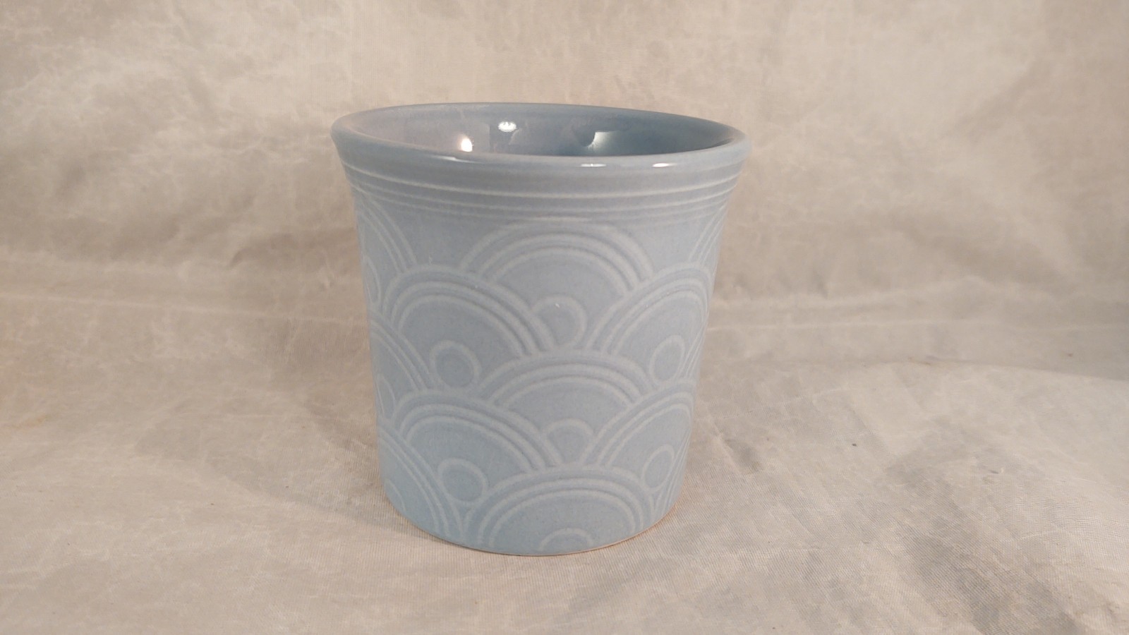 Homer Laughlin Fiesta Fiestaware Periwinkle Blue Embossed (Plates/Arches) Mug