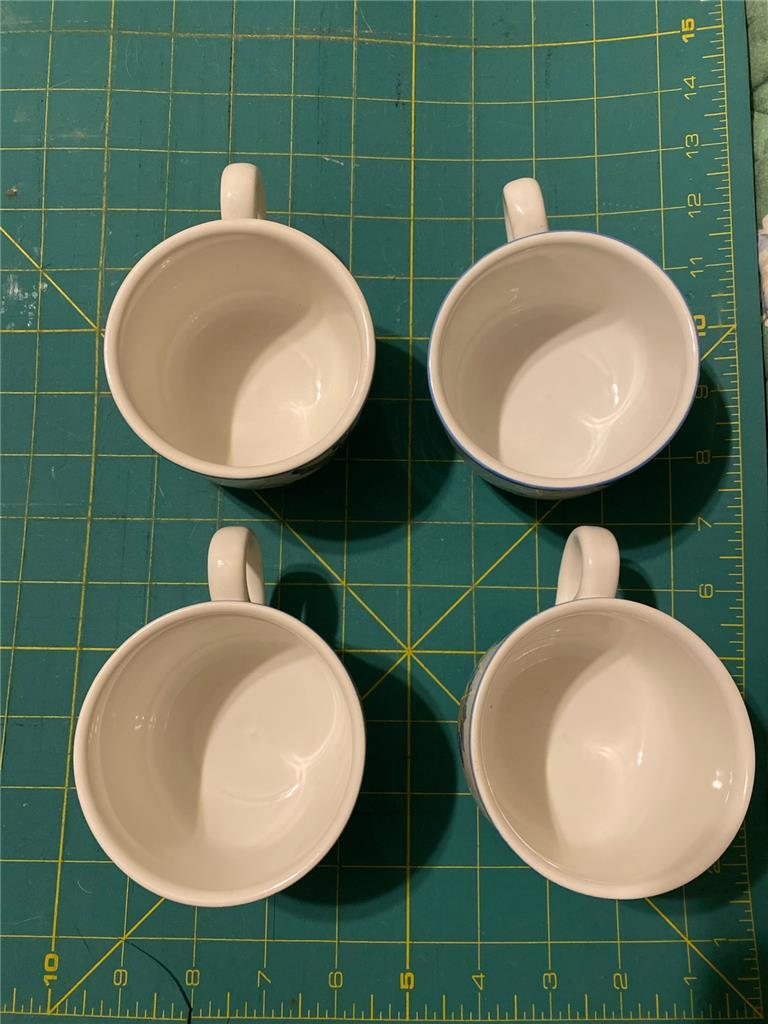 Lot 4 Villeroy & Boch Provence Luxembourg – Blue & Yellow Flowers Flat Cups