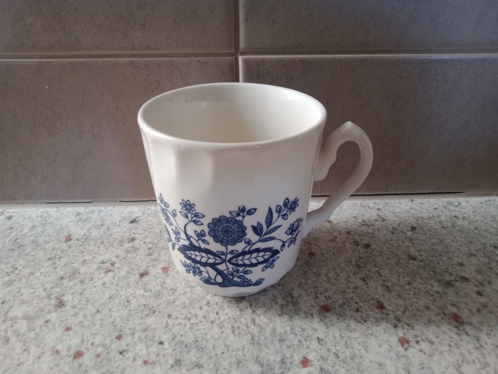Blue Onion. Mug. Made In England. C: 300mL. Maker Unknown.