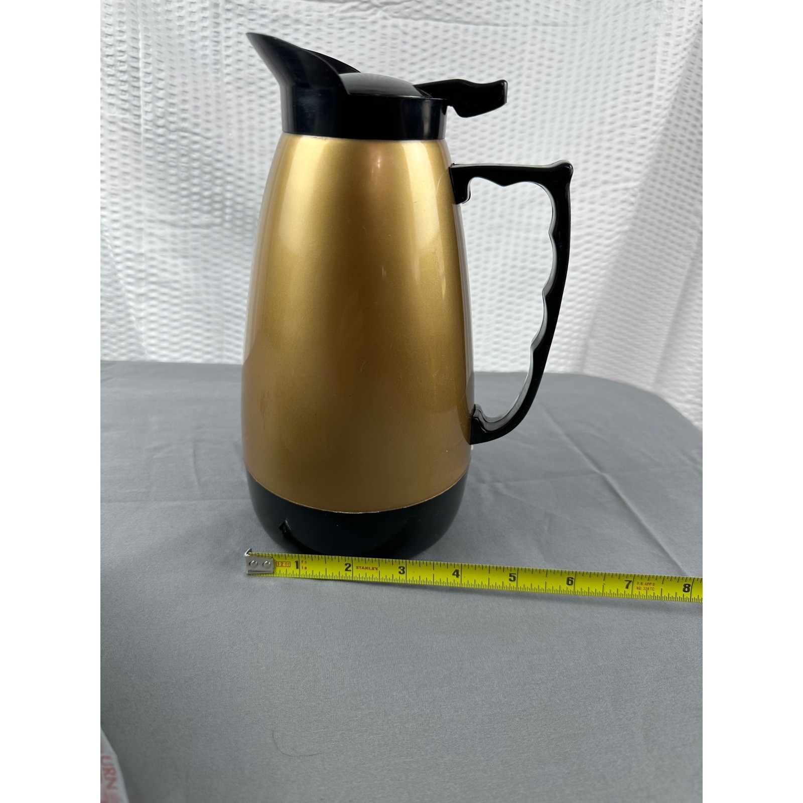 Vintage West Bend Thermo Serv Insulated Gold Coffee Carafe W/ 8 Cups MCM