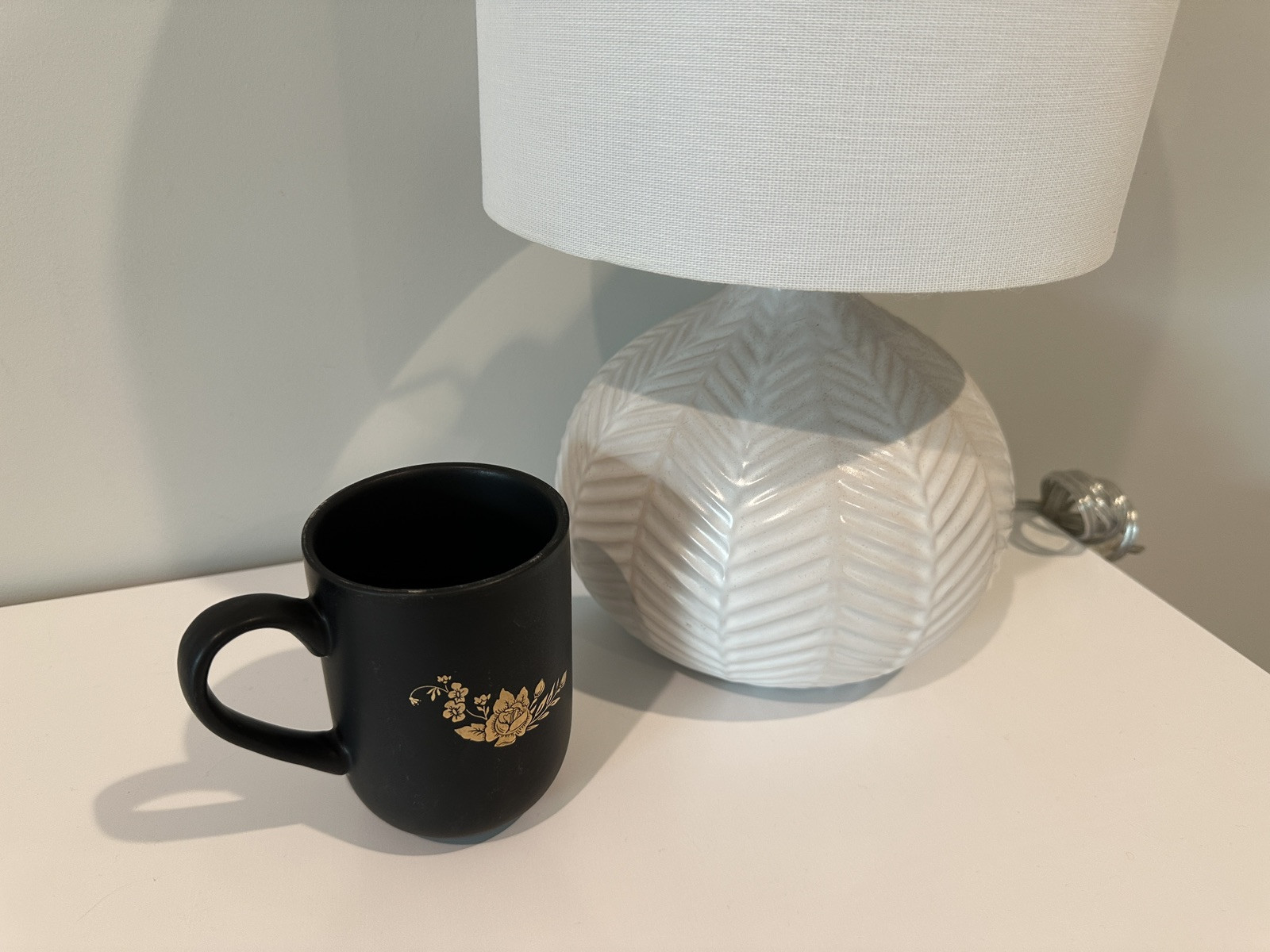 UNKNOWN BRAND Black Ceramic ‘Love Thy Neighbor’ Mug