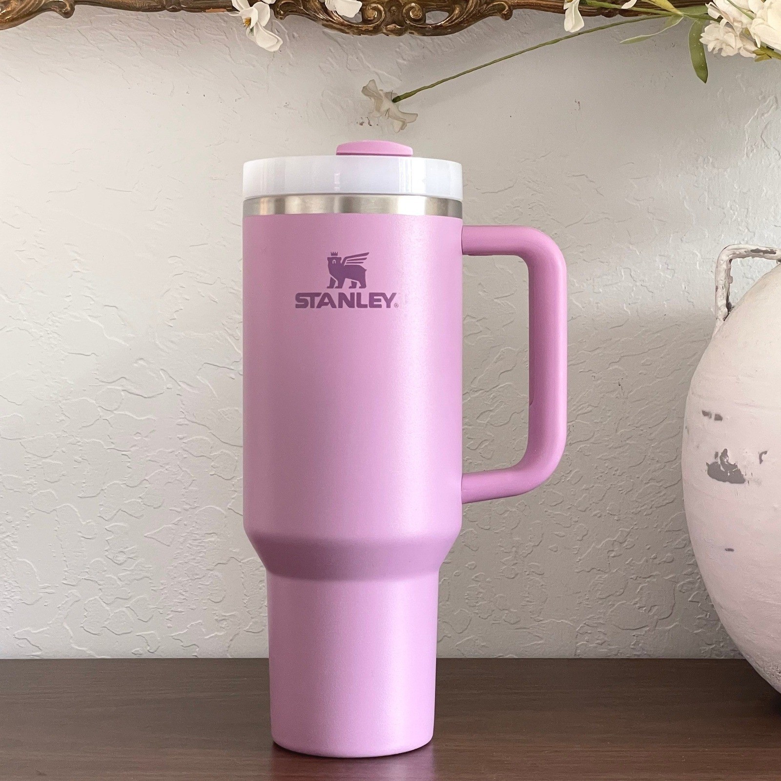 Stanley The Quencher H2.0 Flowstate Tumbler 40oz Fuchsia Purple