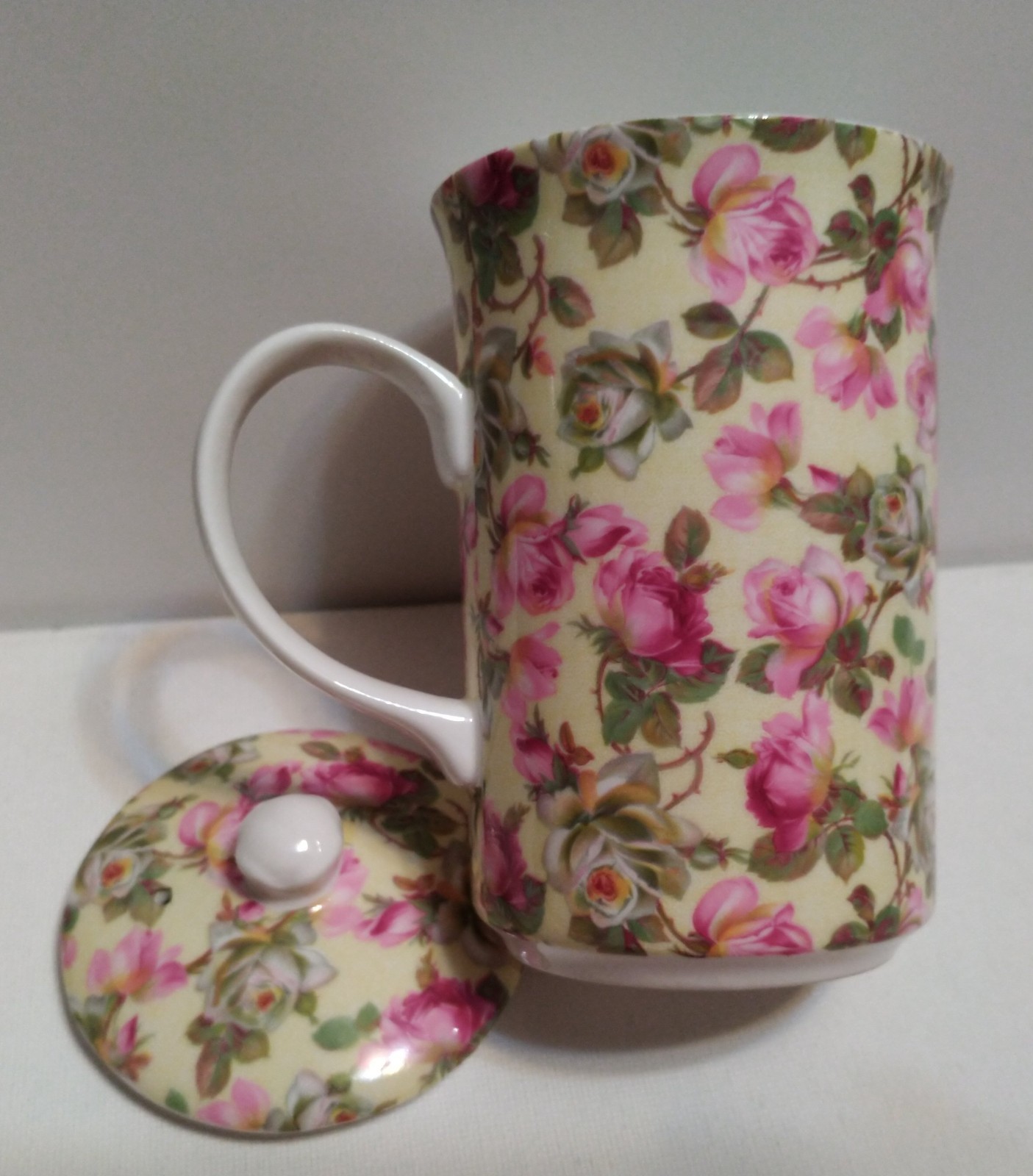ROYAL PATRICIAN Fine Bone China Pink Rose Floral Tea Cup Mug with Lid England
