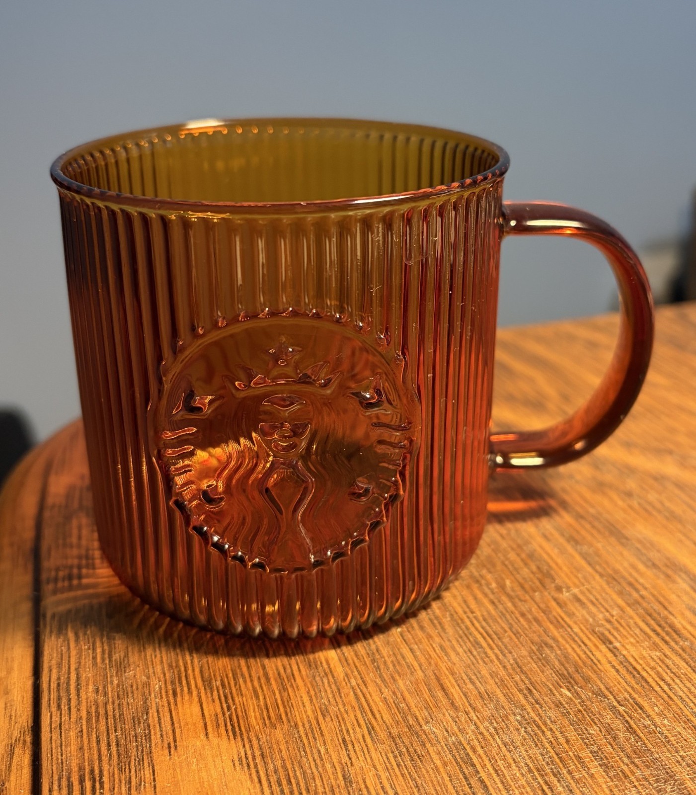 STARBUCKS 2025 HOLIDAY WINTER AMBER RIBBED GLASS 14 oz COFFEE TEA MUG CUP