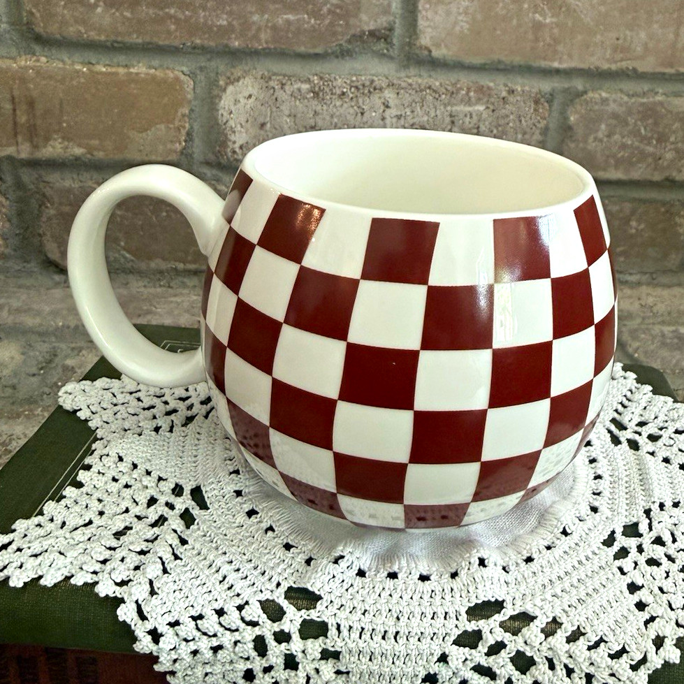 Lauchuh Brown/White Checkered Country Ceramic Coffee Mugs, 18 fl oz, Set of 6