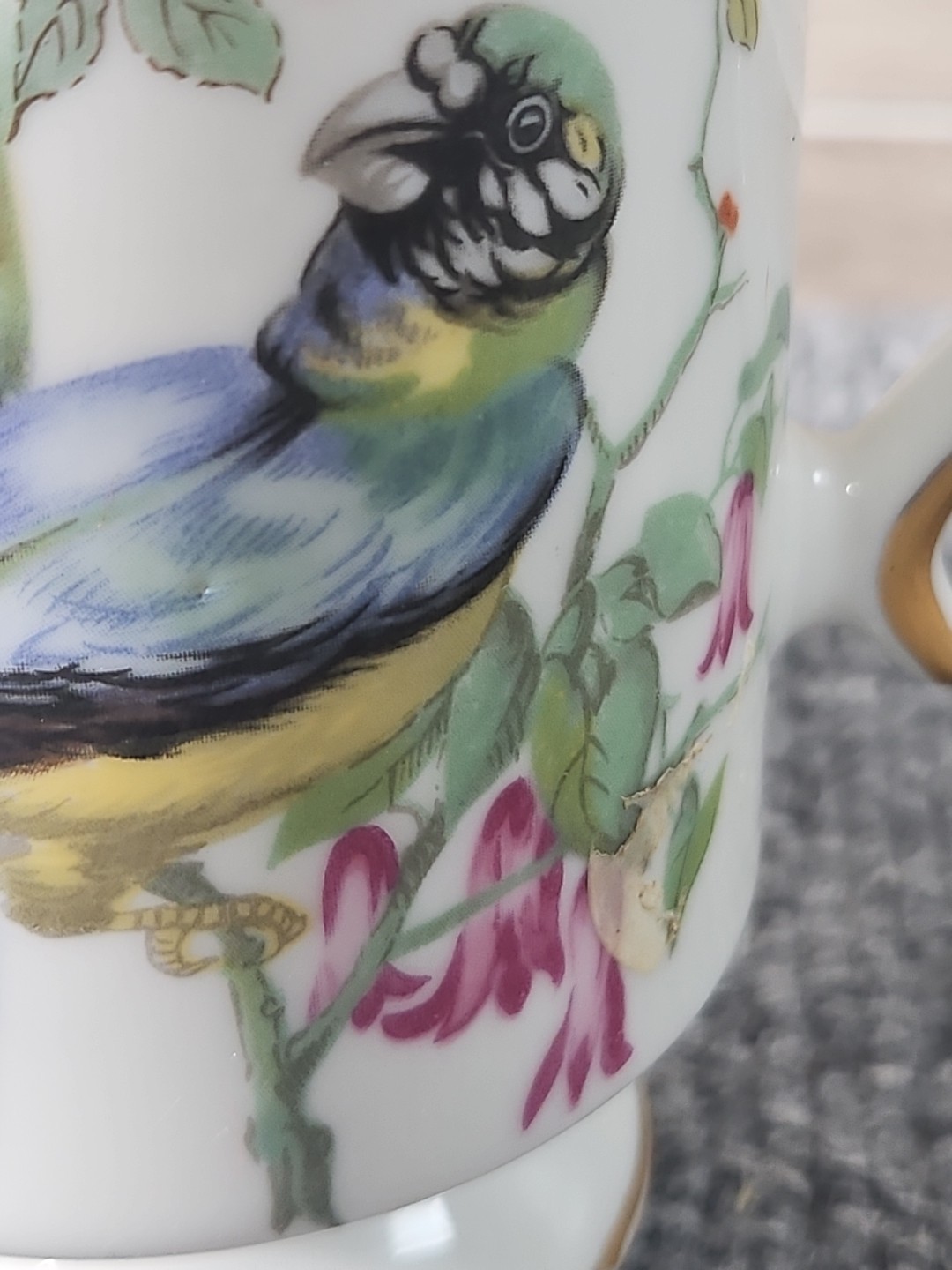 Royal Crown Birds Coffee Mug Gold Trim Fine Porcelain Floral Bird Cup