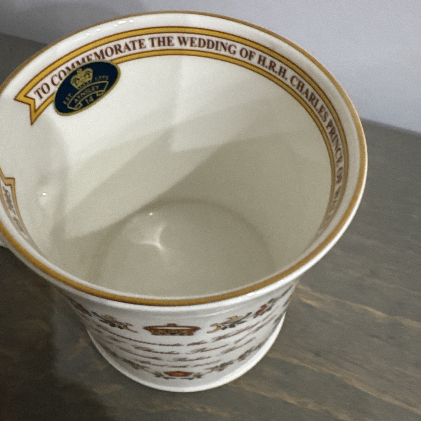 Aynsley Royalty “MARRIAGE PRINCE TO CAMILLA” Bone China ~ Mug ~ 3 5/8″ Tall