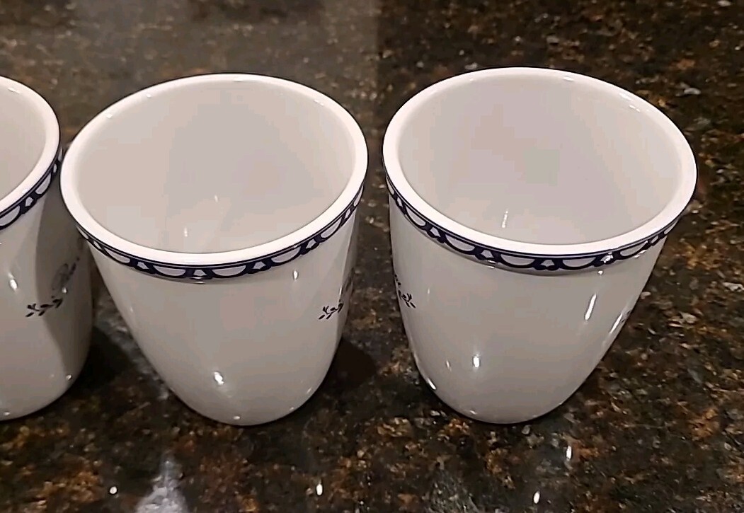 SET (4) Target Home BON APPETIT White w/Blue Accents 11 oz Coffee Mugs