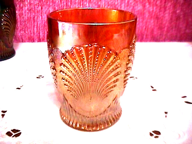 “BEADED SHELL” MUG” 3 7/8″ MARIGOLD COLOR VINTAGE CARNIVAL GLASS WOW BY: DUGAN