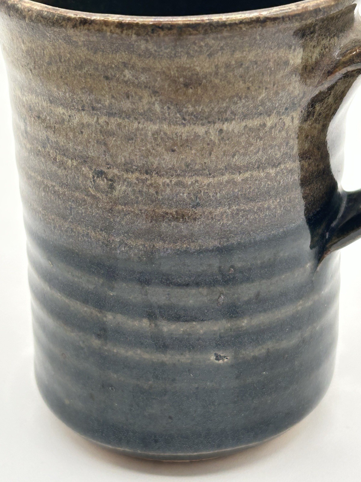 Studio Pottery Glazed Stoneware Coffee Mug – 11 to 12 fl oz – Artist Signed