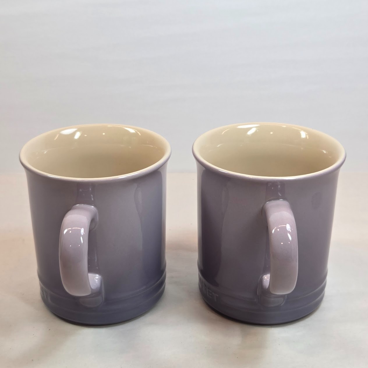 Le Creuset Vancouver Mug Set of 2 Bluebell Purple 14 oz Provence Cream Inner NWT
