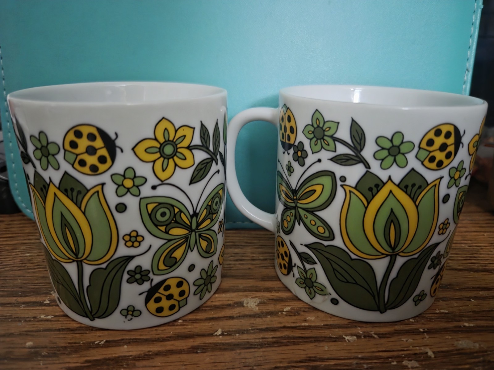 2 Coffee Mugs 70s Vintage Japan Butterflies Daisy Flowers Ladybugs