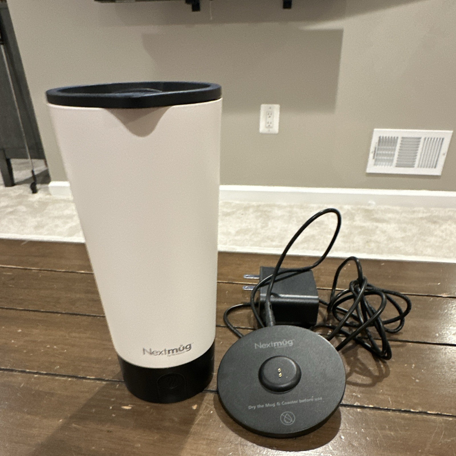 Nextmug Self-Heating 18 oz Travel Mug White/Black w/ Charging Coaster