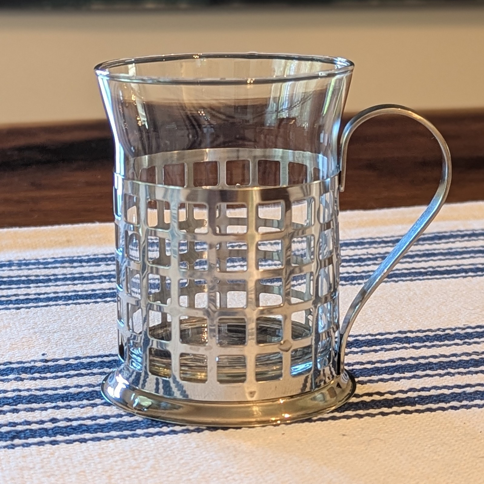 Coffee Mugs Glass Coffee Cups Set of 3 Clear Borosilicate METAL holders Vintage
