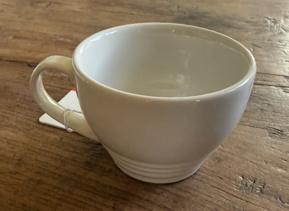 Le Creuset Stoneware Giant Cappuccino Bistro Mug 14 oz White NEW