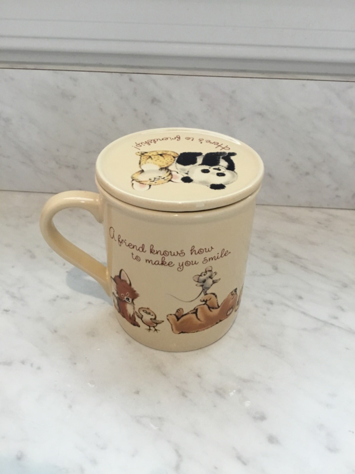 Vintage Hallmark Tea Mug w/ Lid A Friend can Make your Day Worthwhile Animals