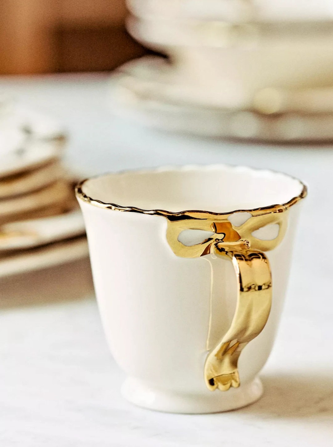 Anthropologie Benedita Mug Bow Gold White NIB