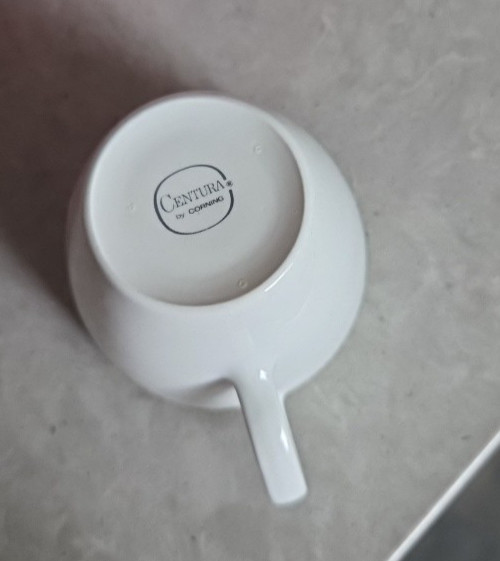 Centura by Corning 6 white cups 8 fl oz euc vintage