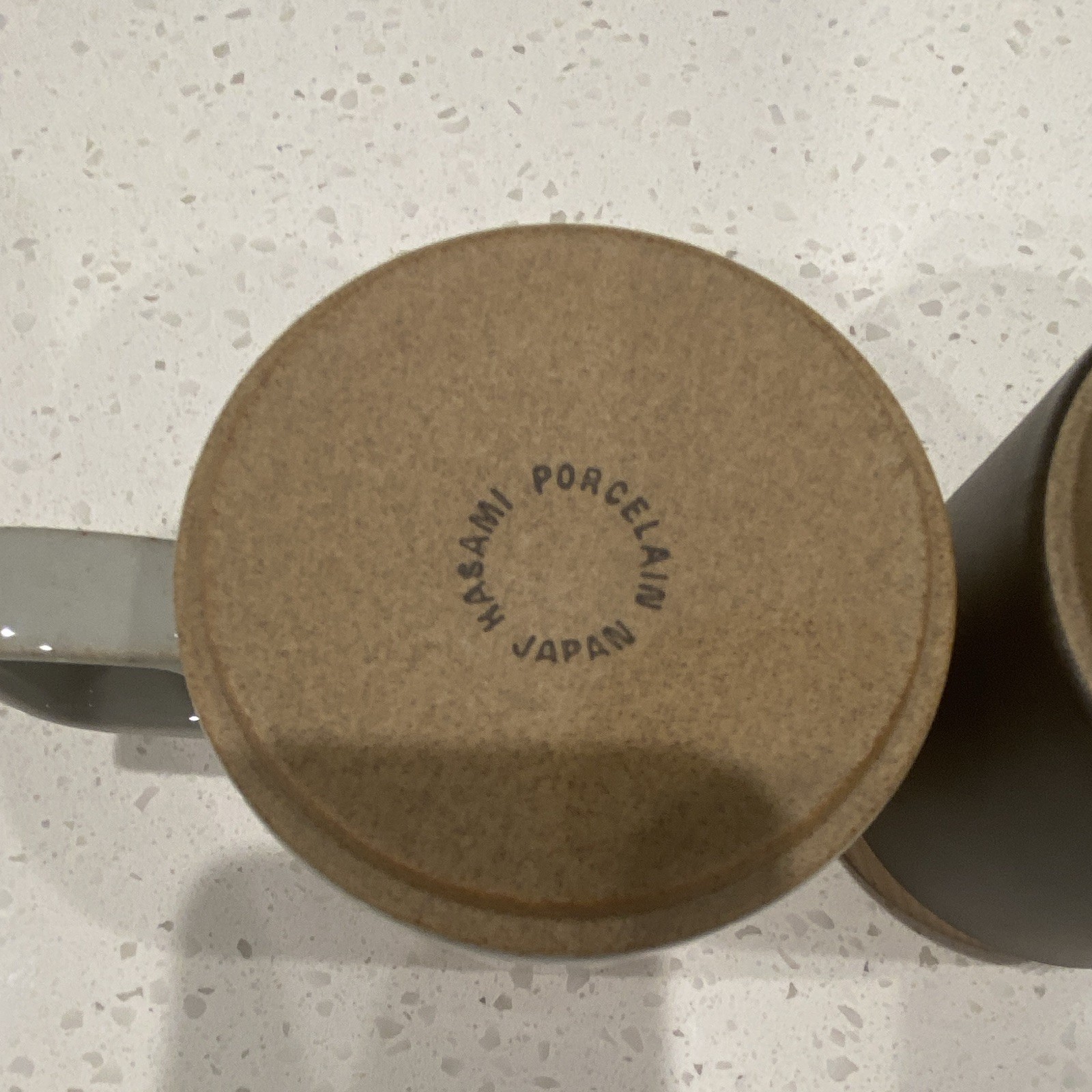 Hasami Porcelain 4-Piece Coffee Mug Set for 2 w/ Wooden Lids Gray/Black 8oz