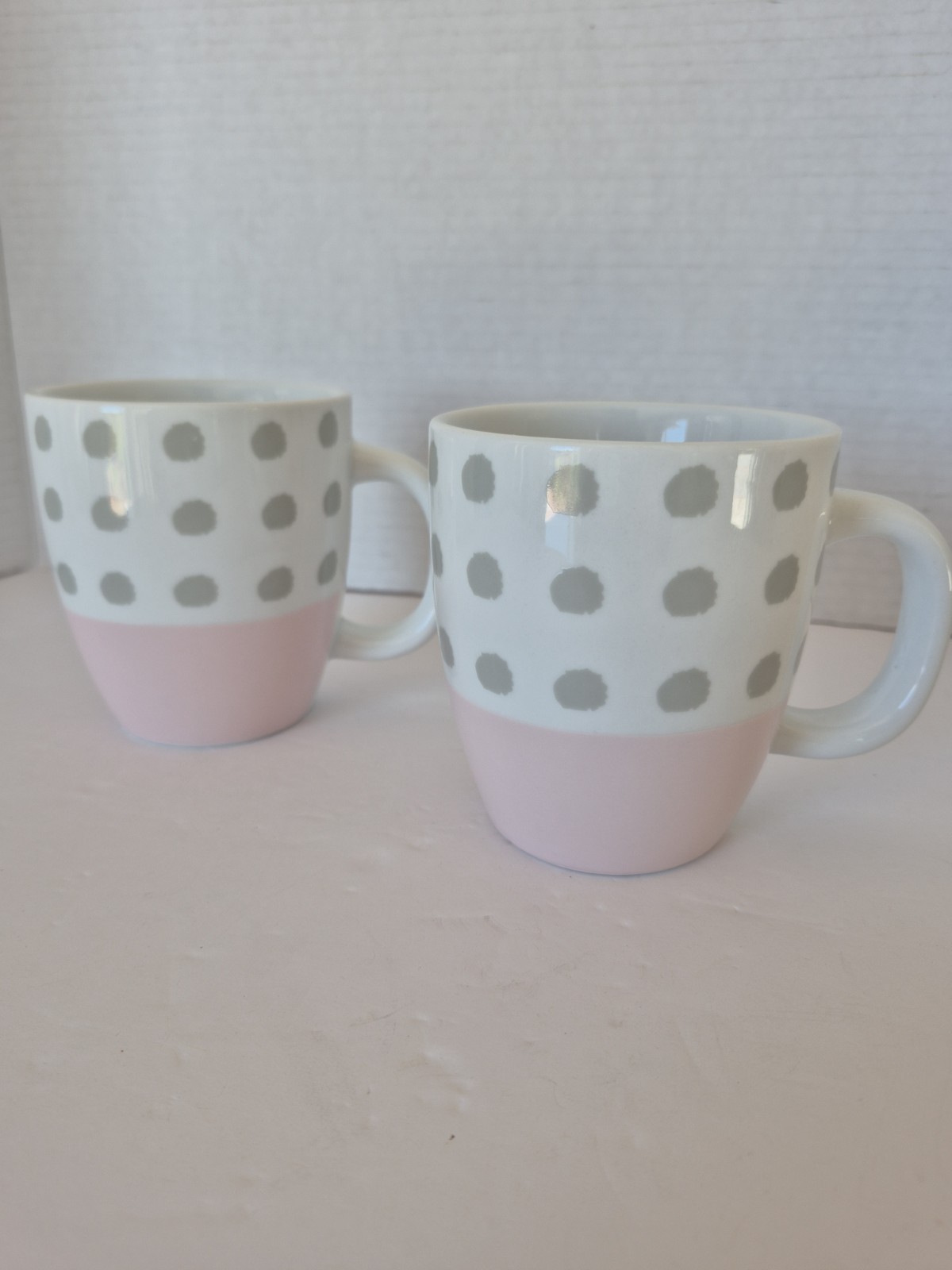 2 Hallmark White Pink Bottom Gray Polka Dots Coffee Tea Mug Cup 14 oz SOM 1410