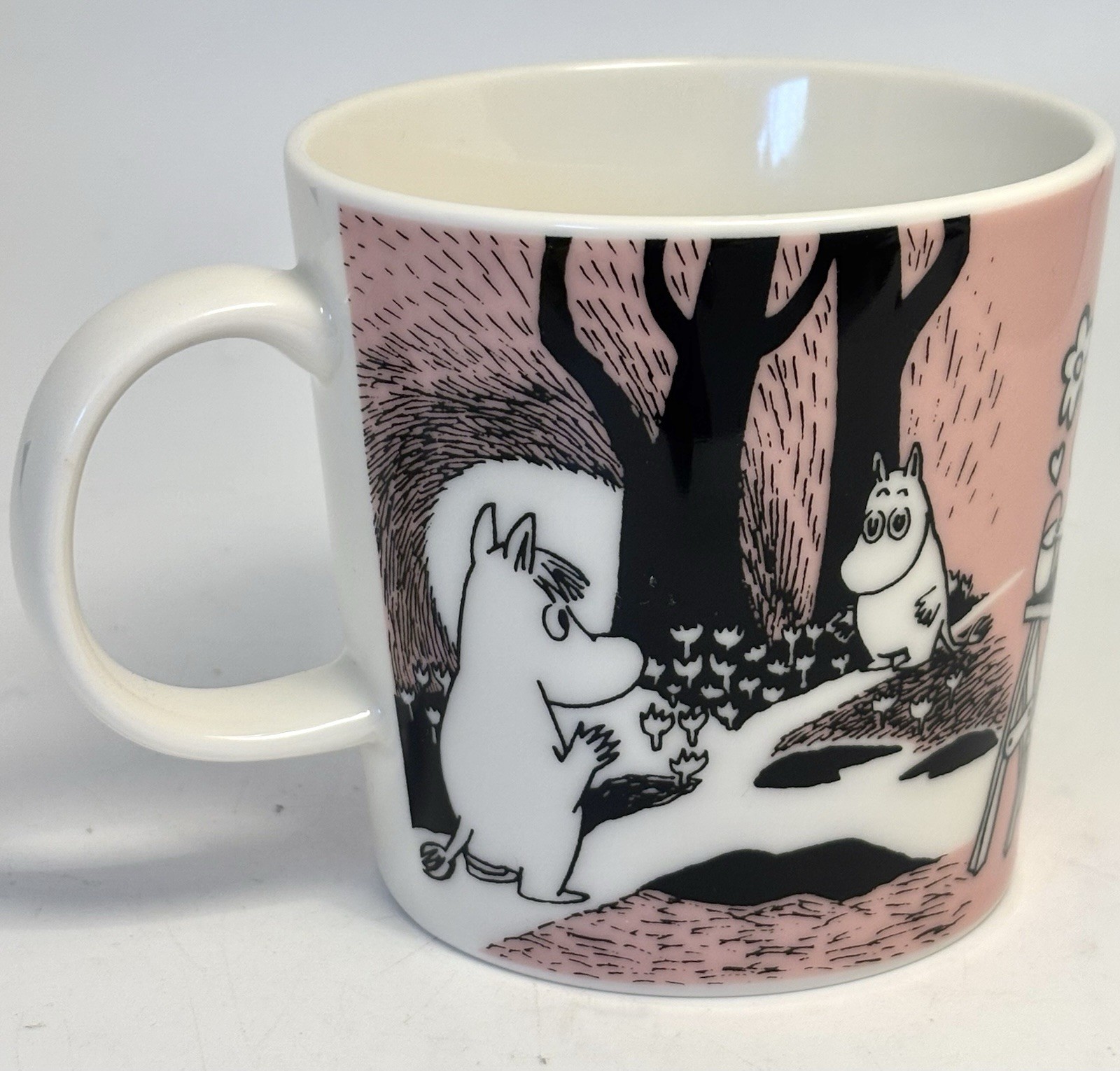 Moomin Love Hugging Arabia Pink Mug Cup 3”