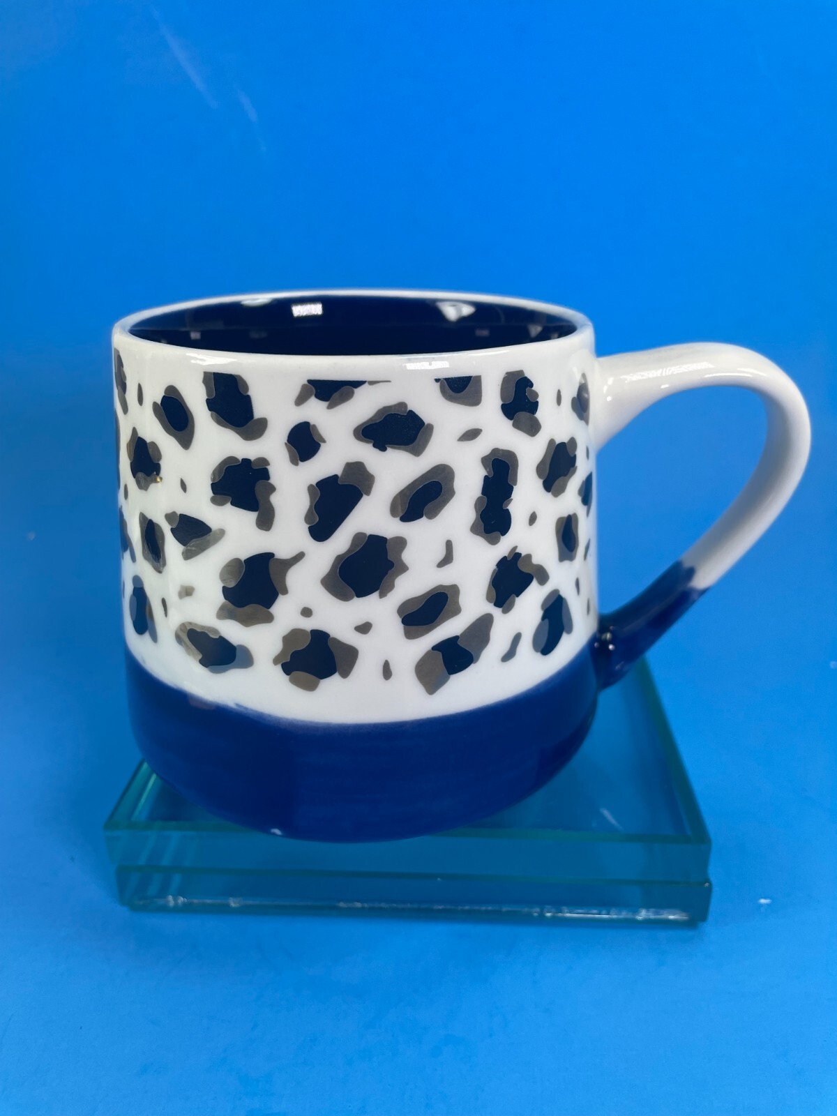 Sheffield Home Cheetah Leopard Print Coffee Mug 17 oz Silver/White/Blue Cup c89