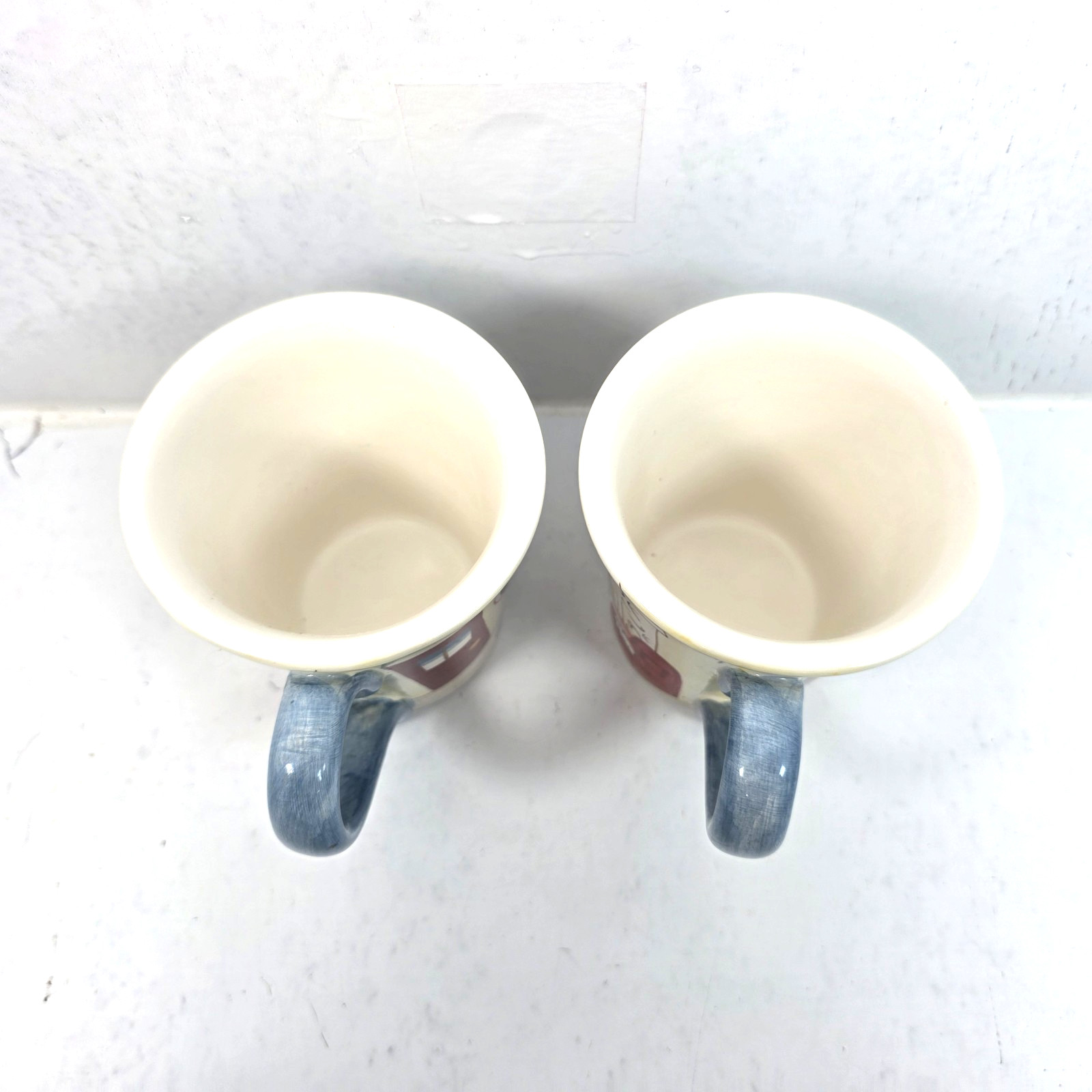 Vtg Eddie Bauer Home Large Coffee Mugs Set of 2 Painted Winter Cozy Cabin Lodge