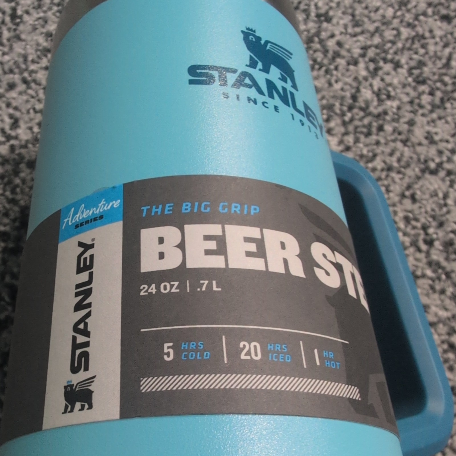 new STANLEY the Big Grip BEER STEIN 24 Oz Blue stainless steel double insulated
