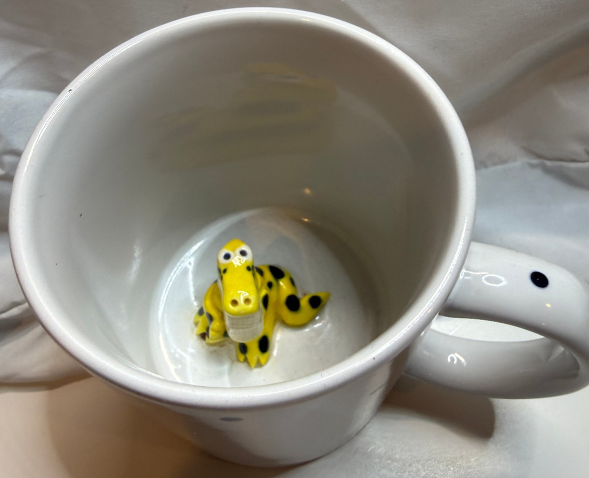 Short Subjects Polka Dot White 3D Surprise Peek a Boo Mug Yellow Dino ? Croc ?