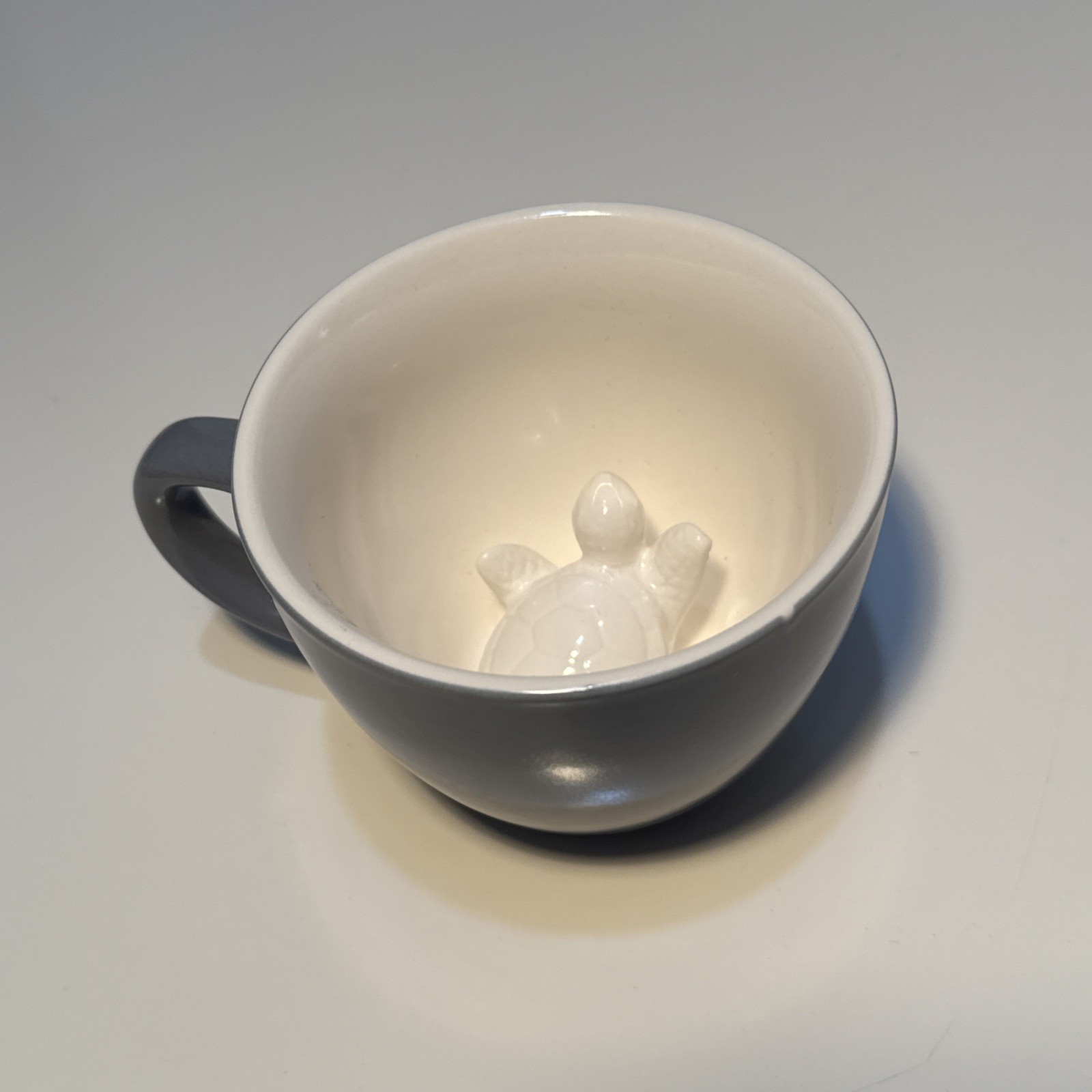 Creature Cup with Hidden 3D Porcelain Sea Turtle Inside – Gray Coffee Tea Mug