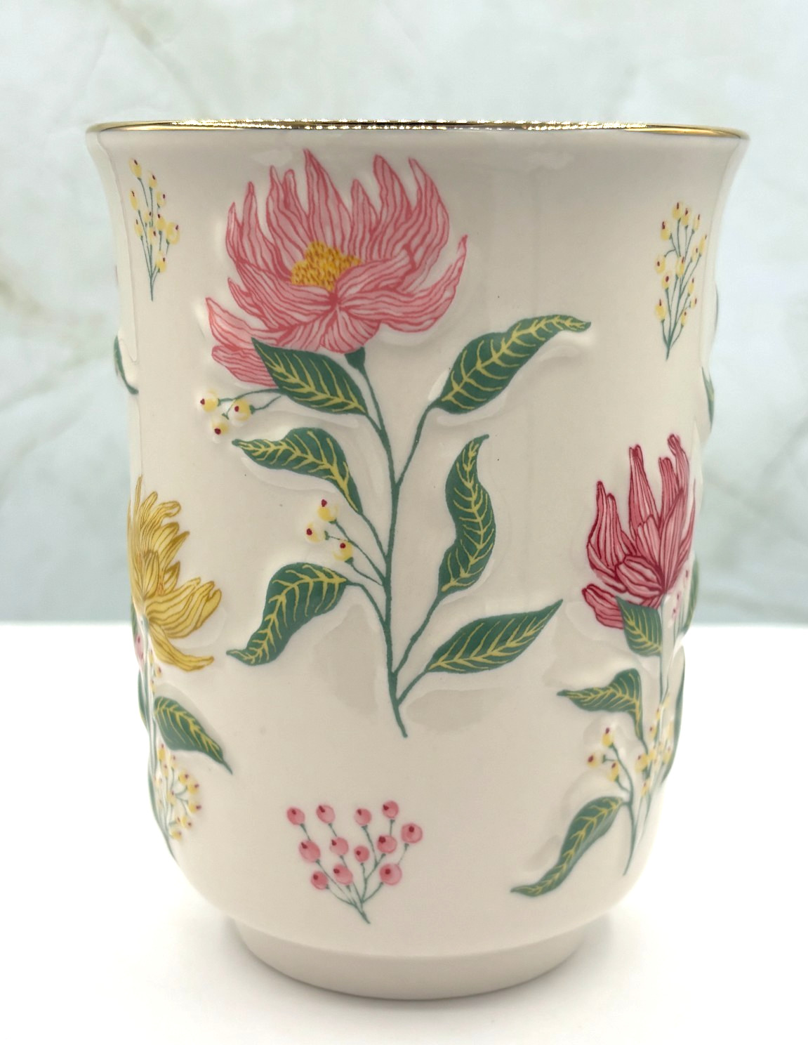 Papyrus Porcelain Ceramic Embossed Floral Coffee Mug 24K Gold Trim Handle 14oz