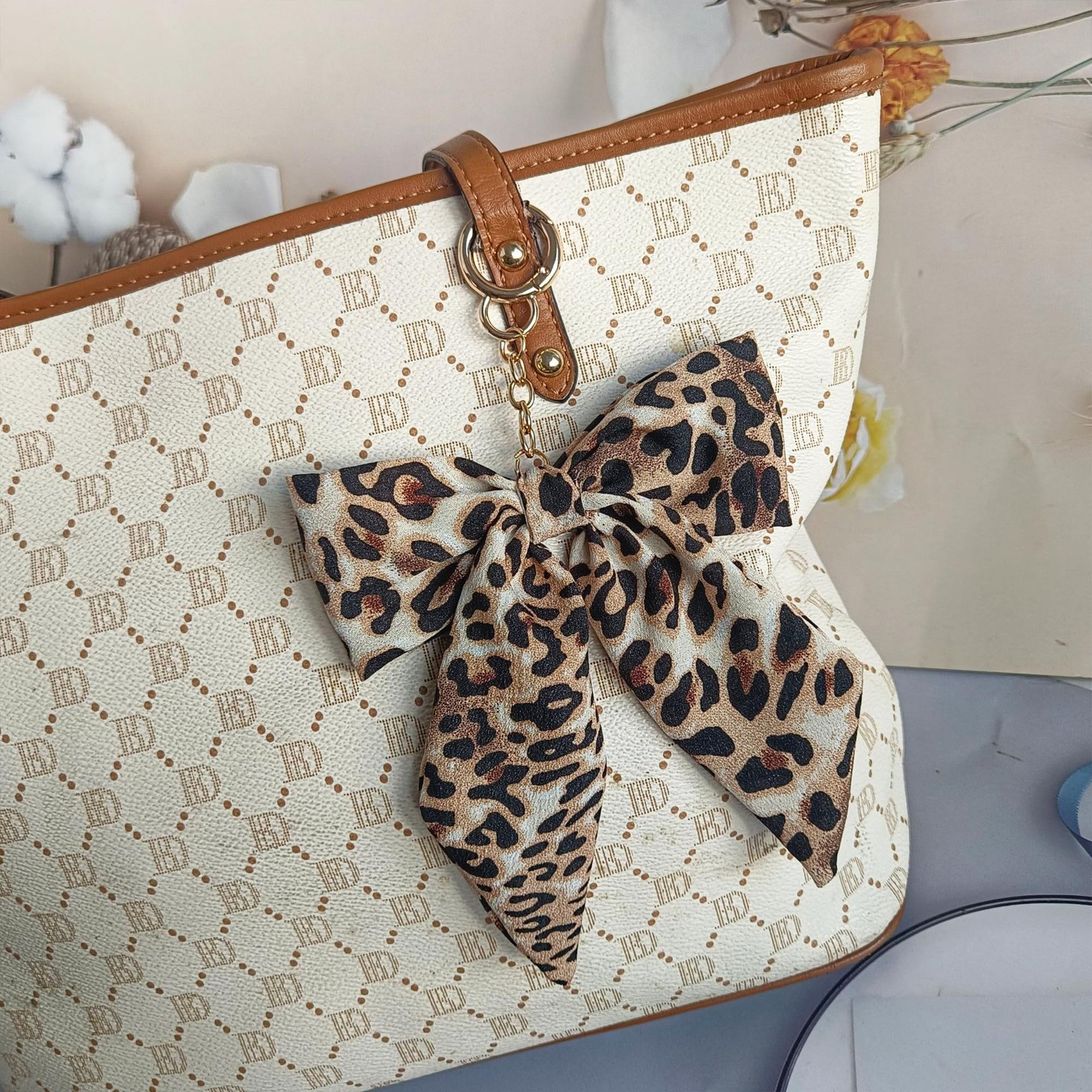 Fuerxy Leopard Print Bow Bag Charm for Purse Handbags Medium, Brown