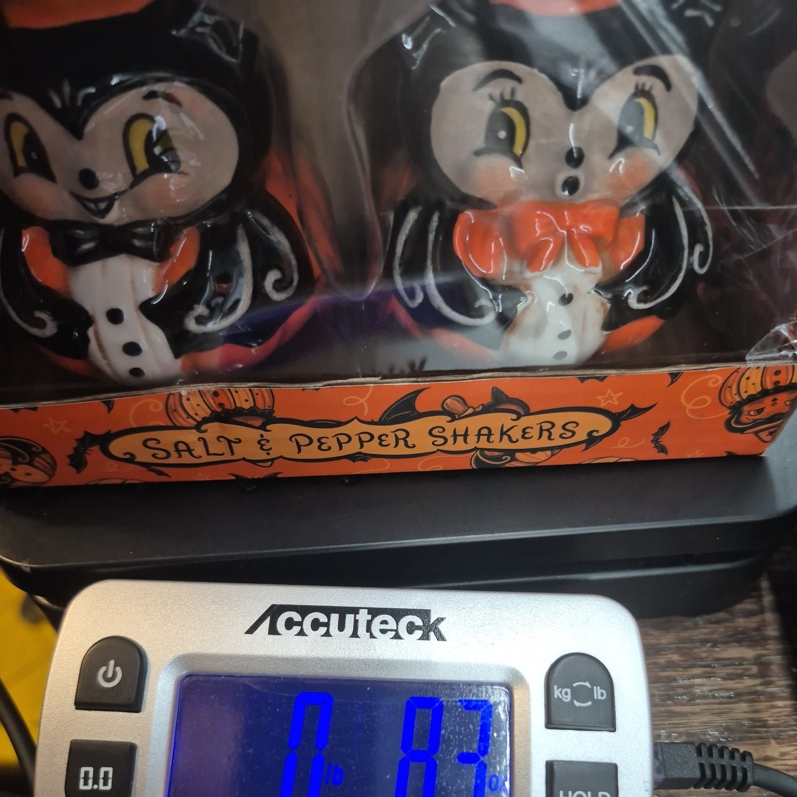 Johanna Parker Halloween Mr & Mrs Bat set salt and pepper fall 2026 new in box