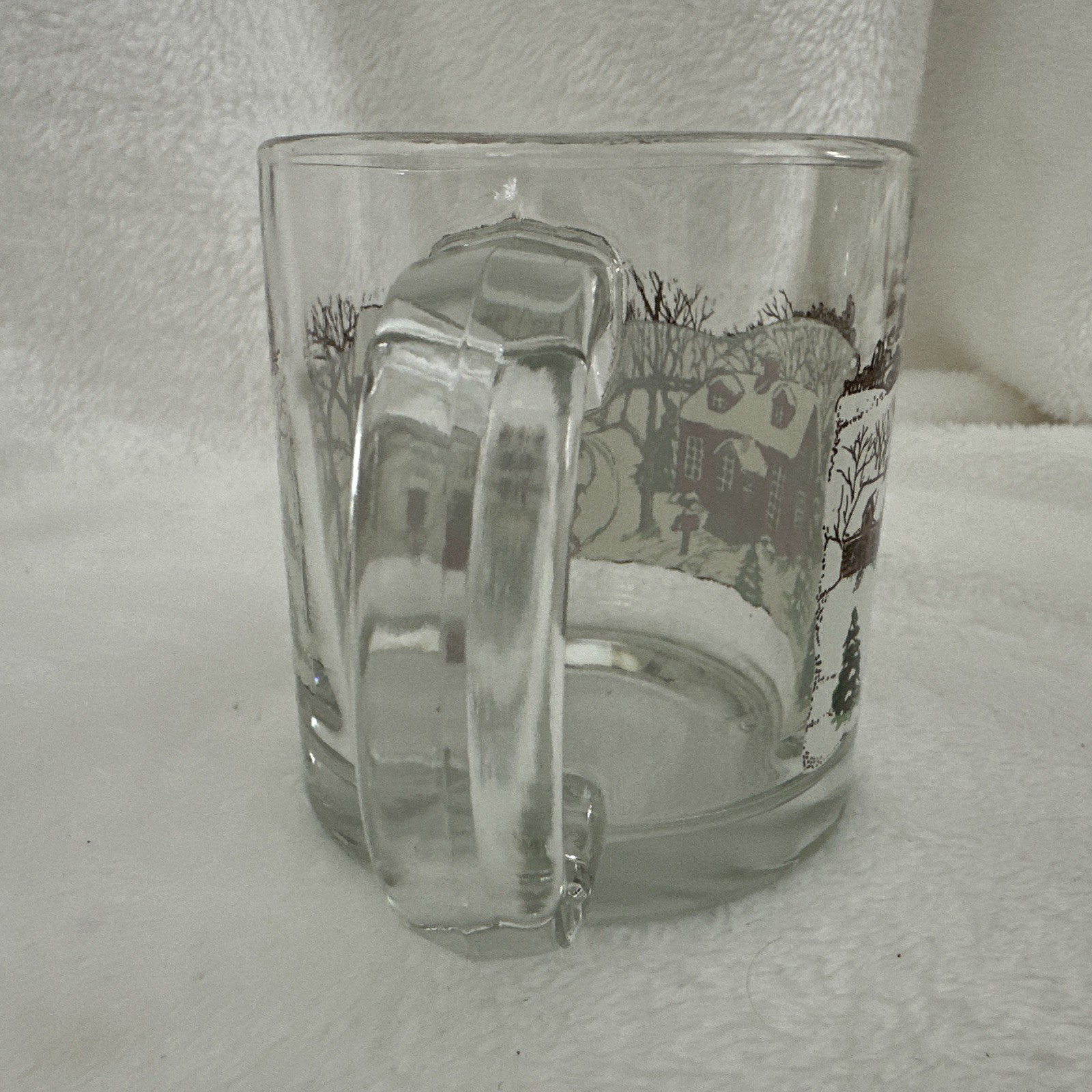VTG Libby Glass Christmas Winter Village Snow Scene Coffee Mug Cup Set Of 2