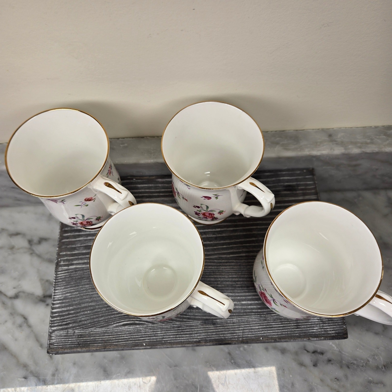 VTG Royal Victoria English Garden Fine Bone China Footed Mugs Gold Trim Set of 4
