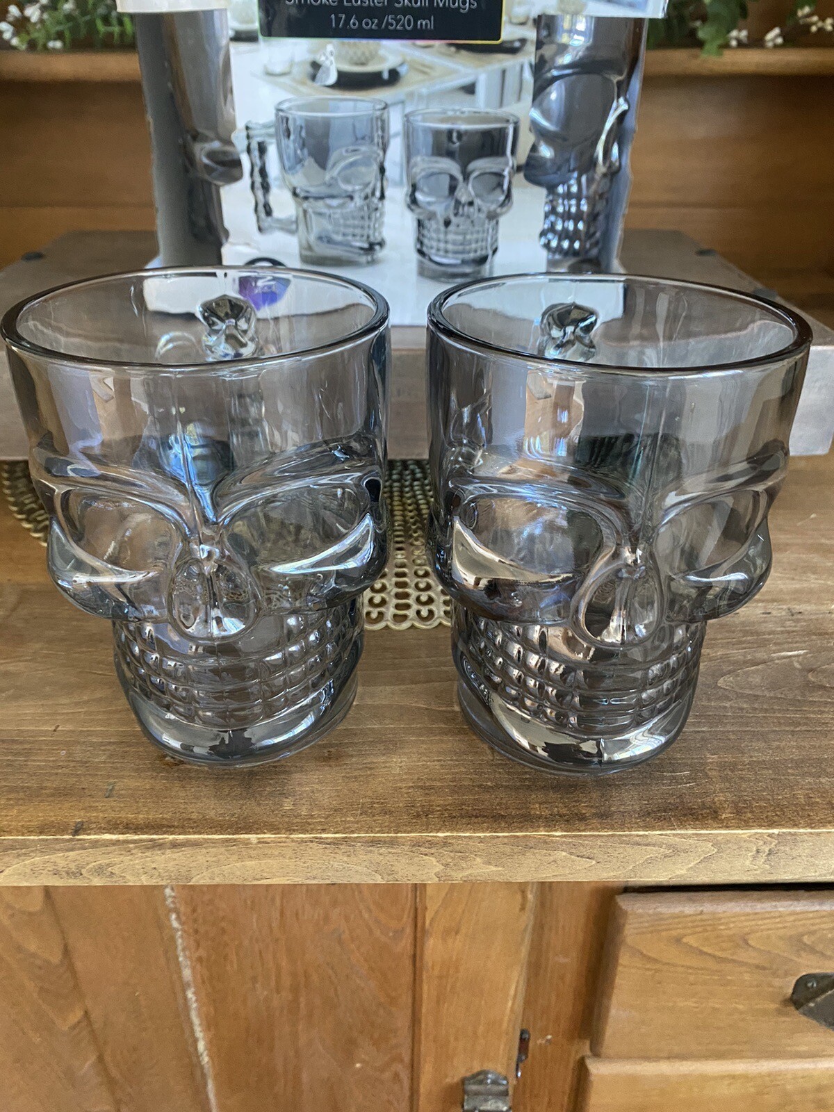 Set of 4 Circleware Smoke Luster Skull Mugs 2 New 2 Used 17.6 oz NICE!!