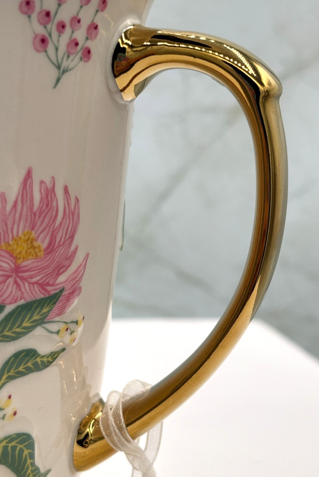 Papyrus Porcelain Ceramic Embossed Floral Coffee Mug 24K Gold Trim Handle 14oz