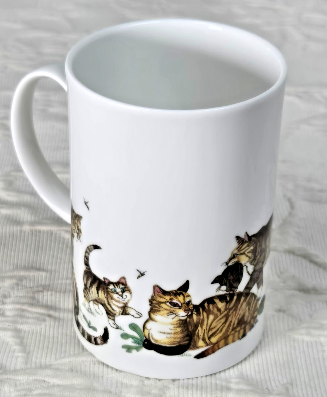 Dunoon Sophisticats Sue Scullard Set of 6 Bone China Mugs; CAT09