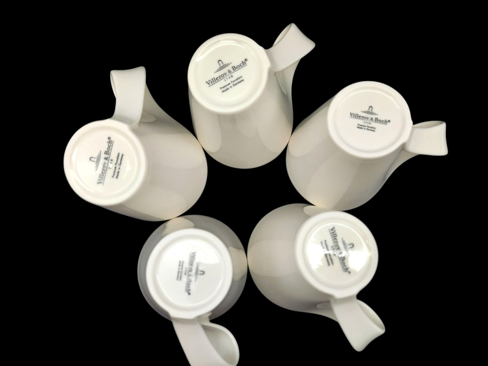 Villeroy & Boch New Wave Coffee Mugs in White Porcelain 8 fl oz, Set of 5