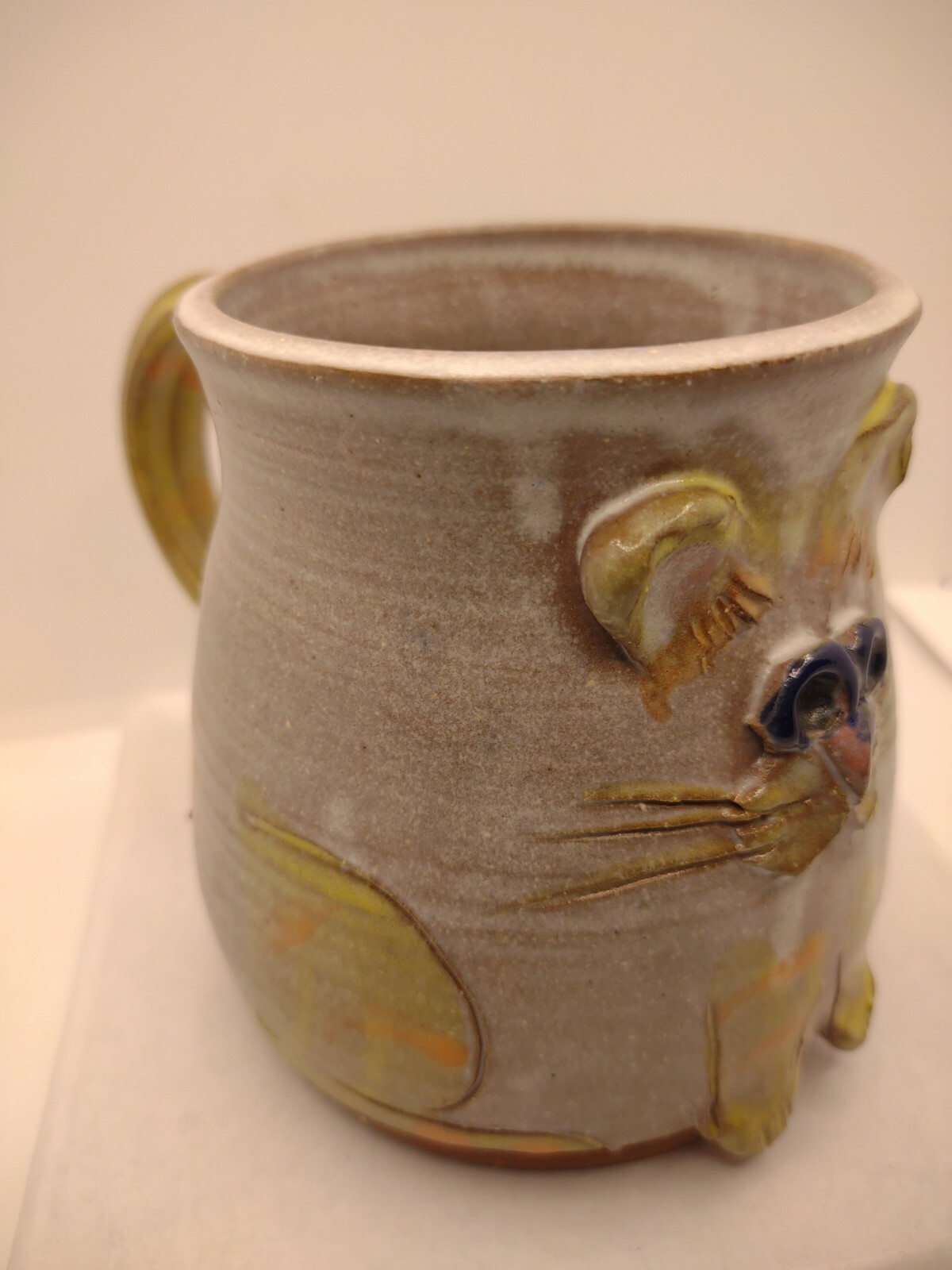 CAT COFFEE MUG. EMBOSSED CAT POTTERY MUG. Art Deco SCULPTURED CAT Mug.B167