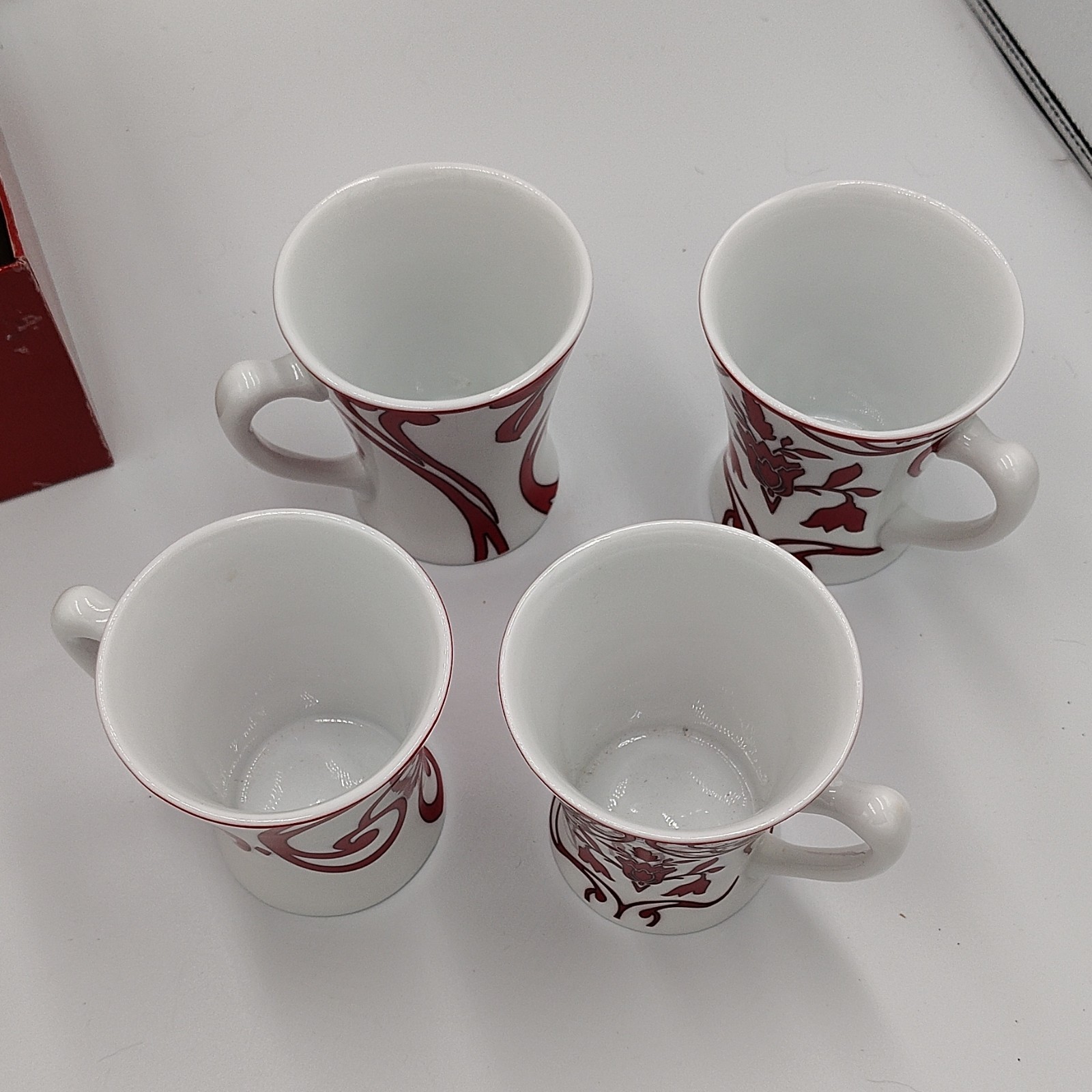 Ceramic Coffee Mug Set 4pc 10oz White Red Floral Round With Handle red velvet