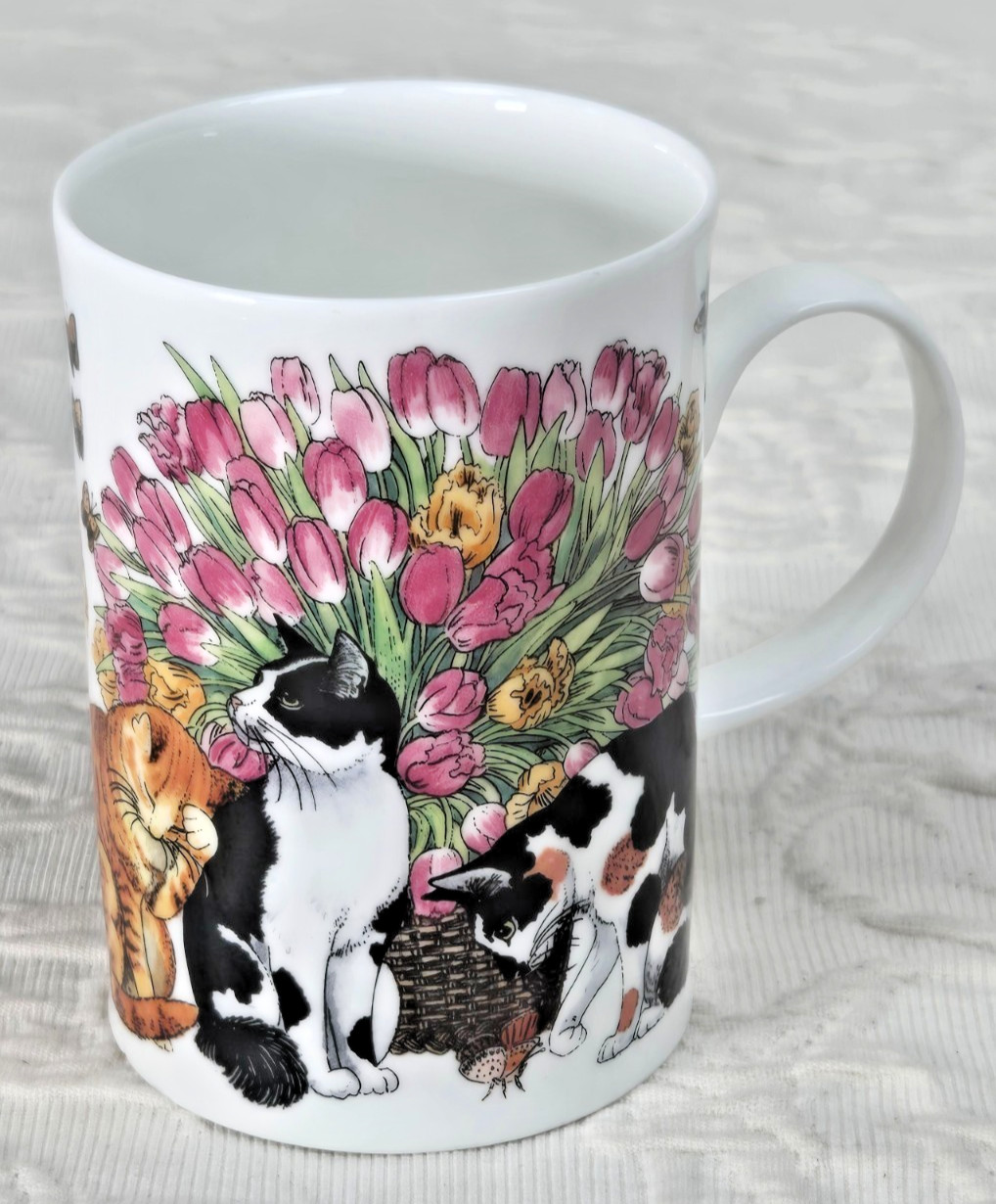 Dunoon Sophisticats Sue Scullard Set of 6 Bone China Mugs; CAT09