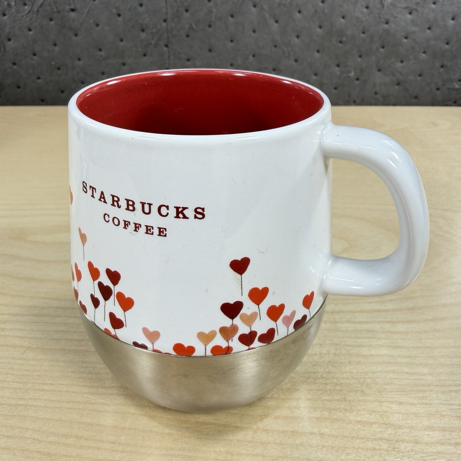 2007 Starbucks Balloons Hearts Ceramic Coffee Mug Cup w/ Metal Bottom Non Skid