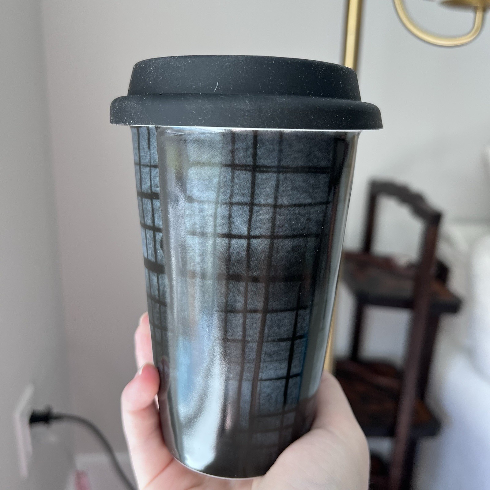 Vera Wang Wedgwood Plaid 12 oz Ceramic Travel Mug Black/Gray Lid *New In Box*