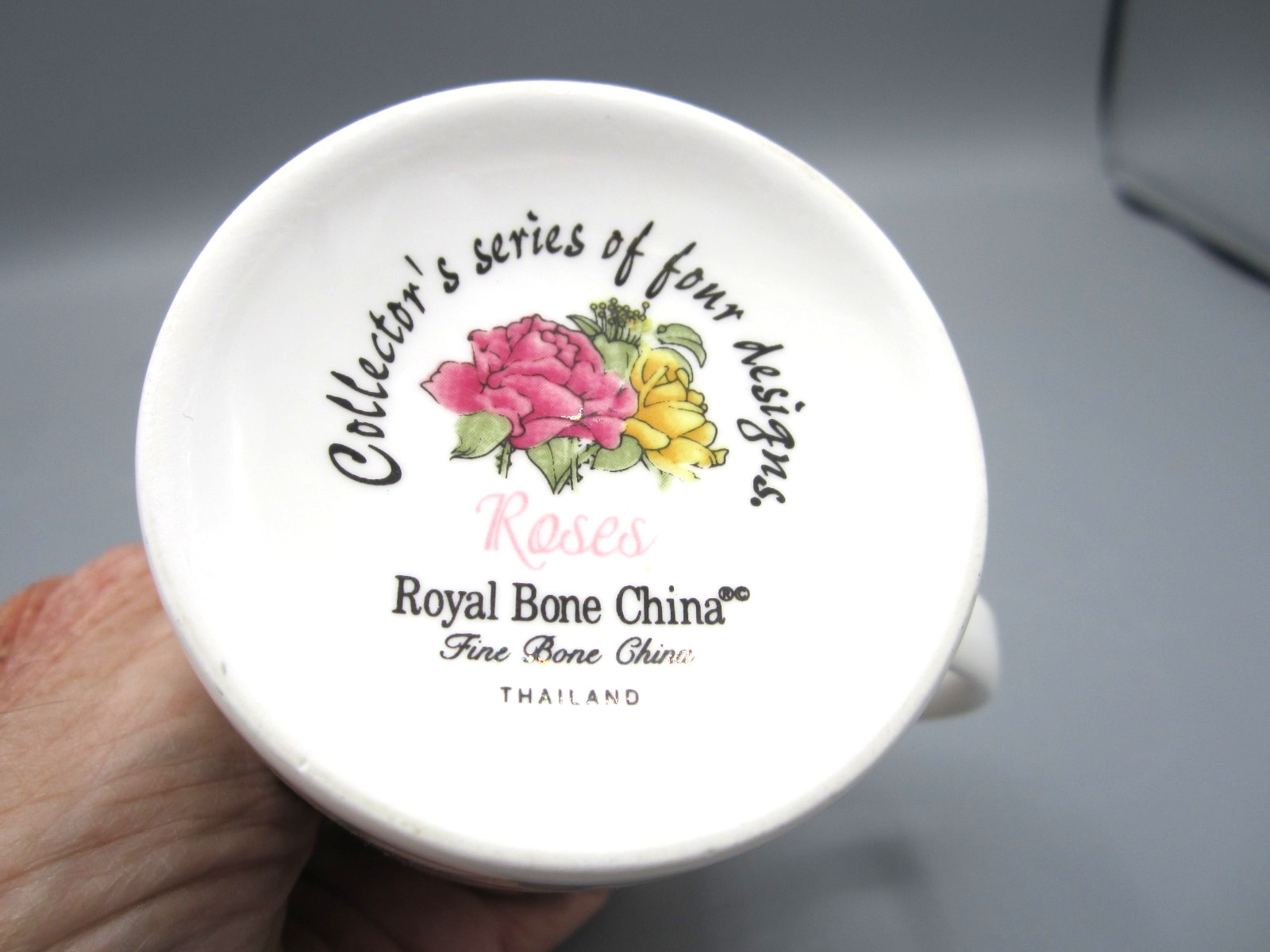 Royal Bone China, White, Pink, Green, Roses Tea Coffee Mug 10 oz (550)