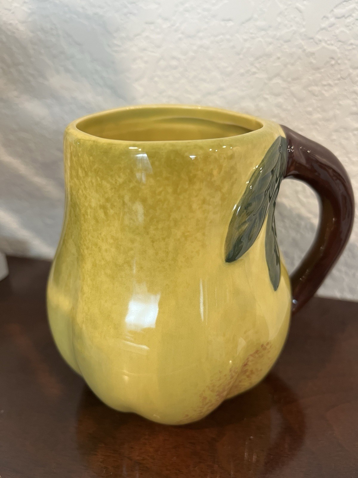 Anthropologie Cider Mug Green Pear Handle Coffee Tea Hand Painted Anthrohome