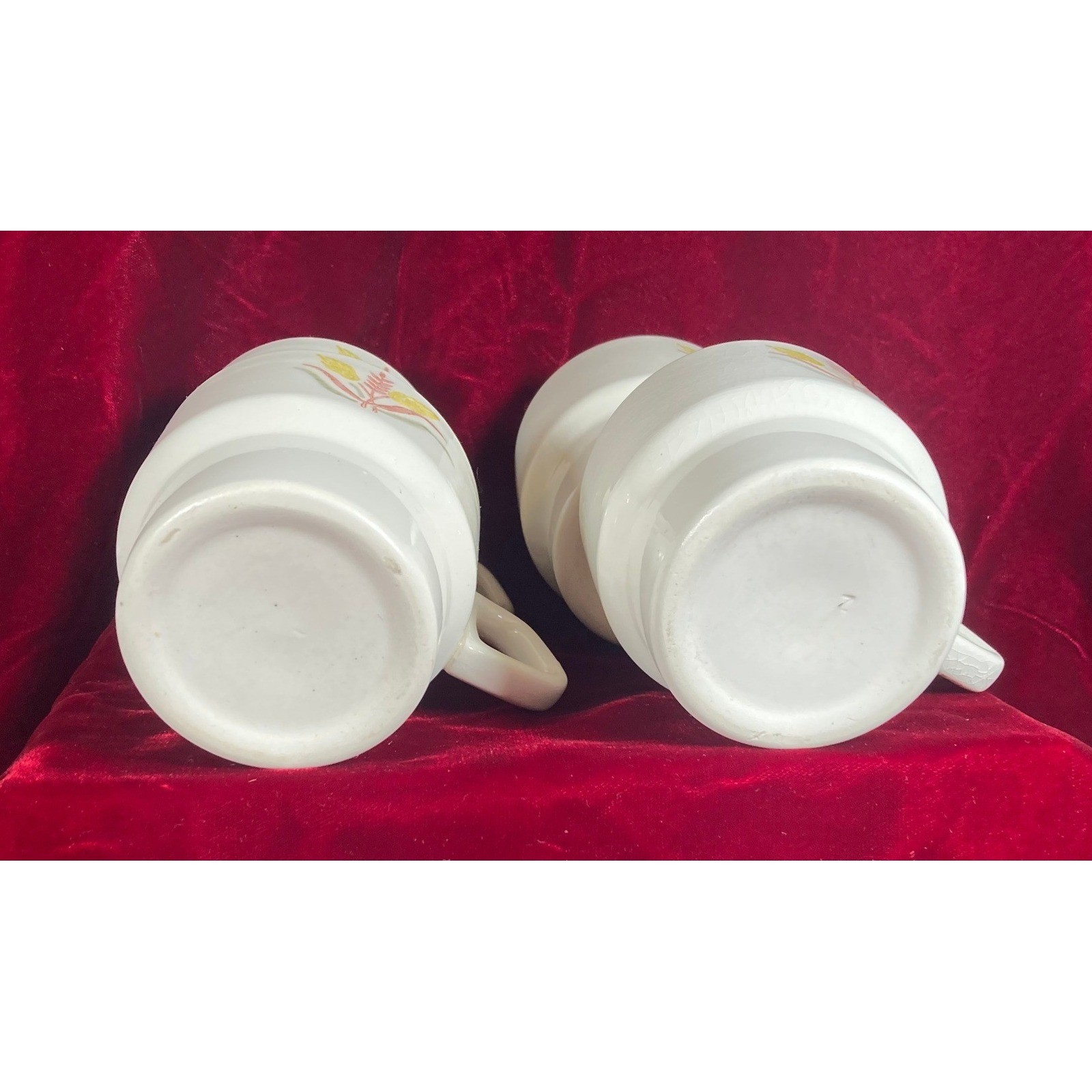 Vintage Stackable Wheat Stalk Ceramic Coffee Mugs Set of 4 Cream Yellow Pink MCM