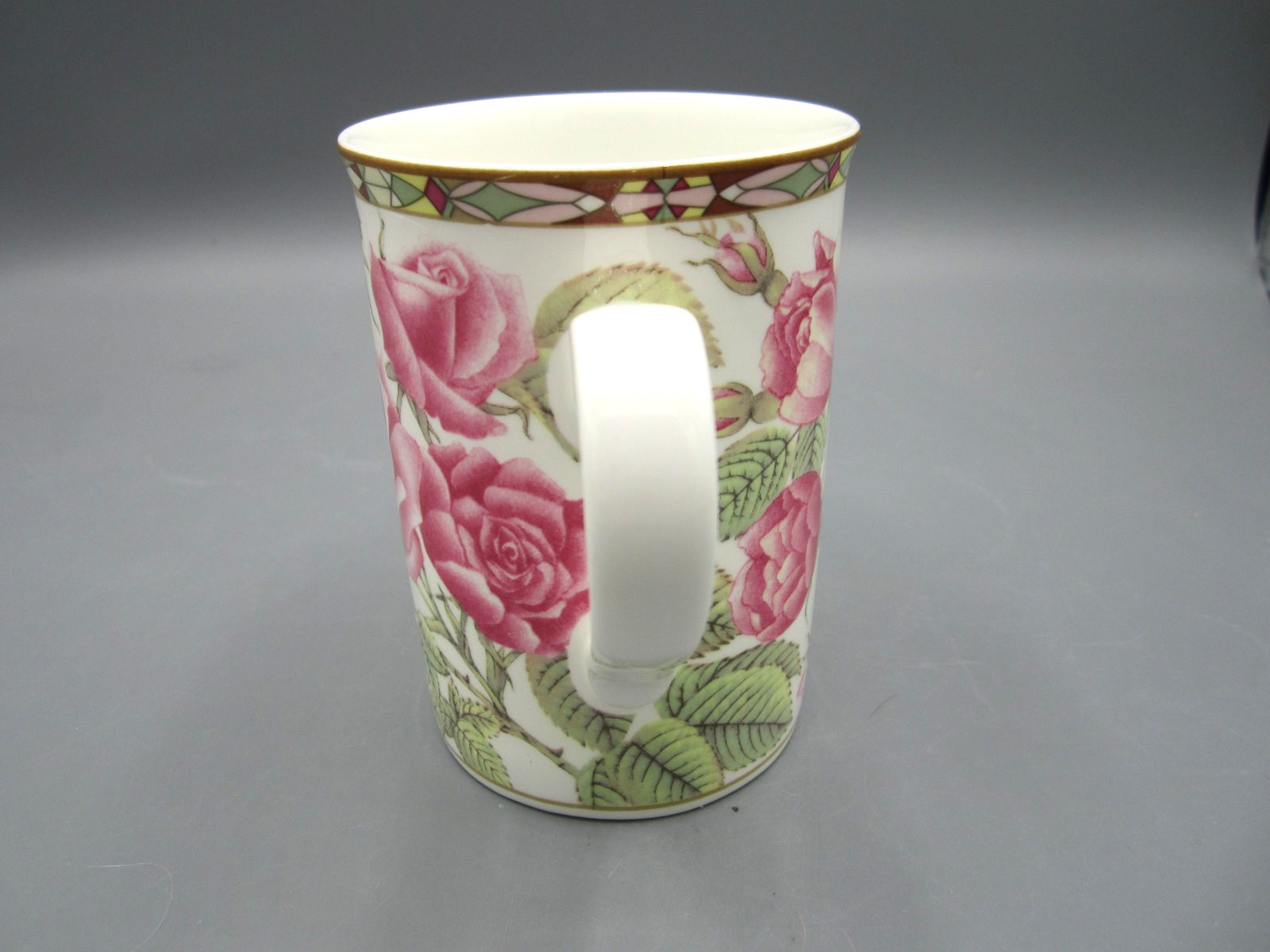 Royal Bone China, White, Pink, Green, Roses Tea Coffee Mug 10 oz (550)